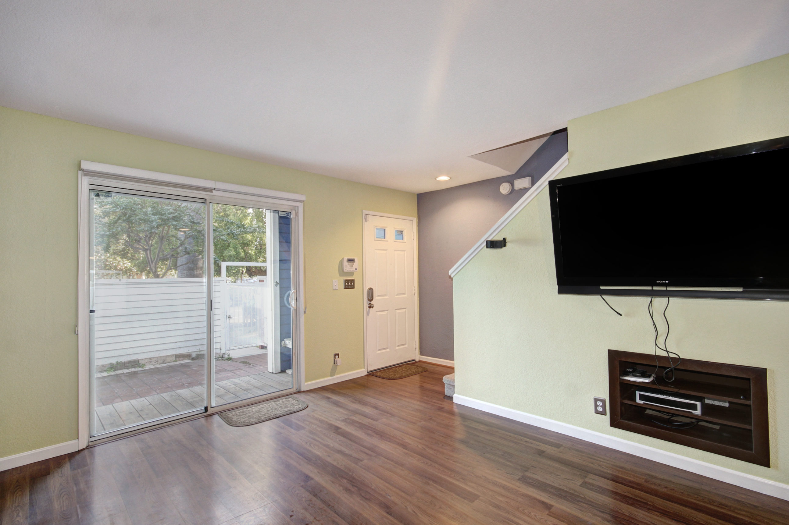 Dunnigan Realtors Downtown 2 Bedrooms, Condominium, Sold Listings, P Street, 1 Bathrooms, Listing ID 1124, Sacramento, Sacramento, California, United States, 95814,