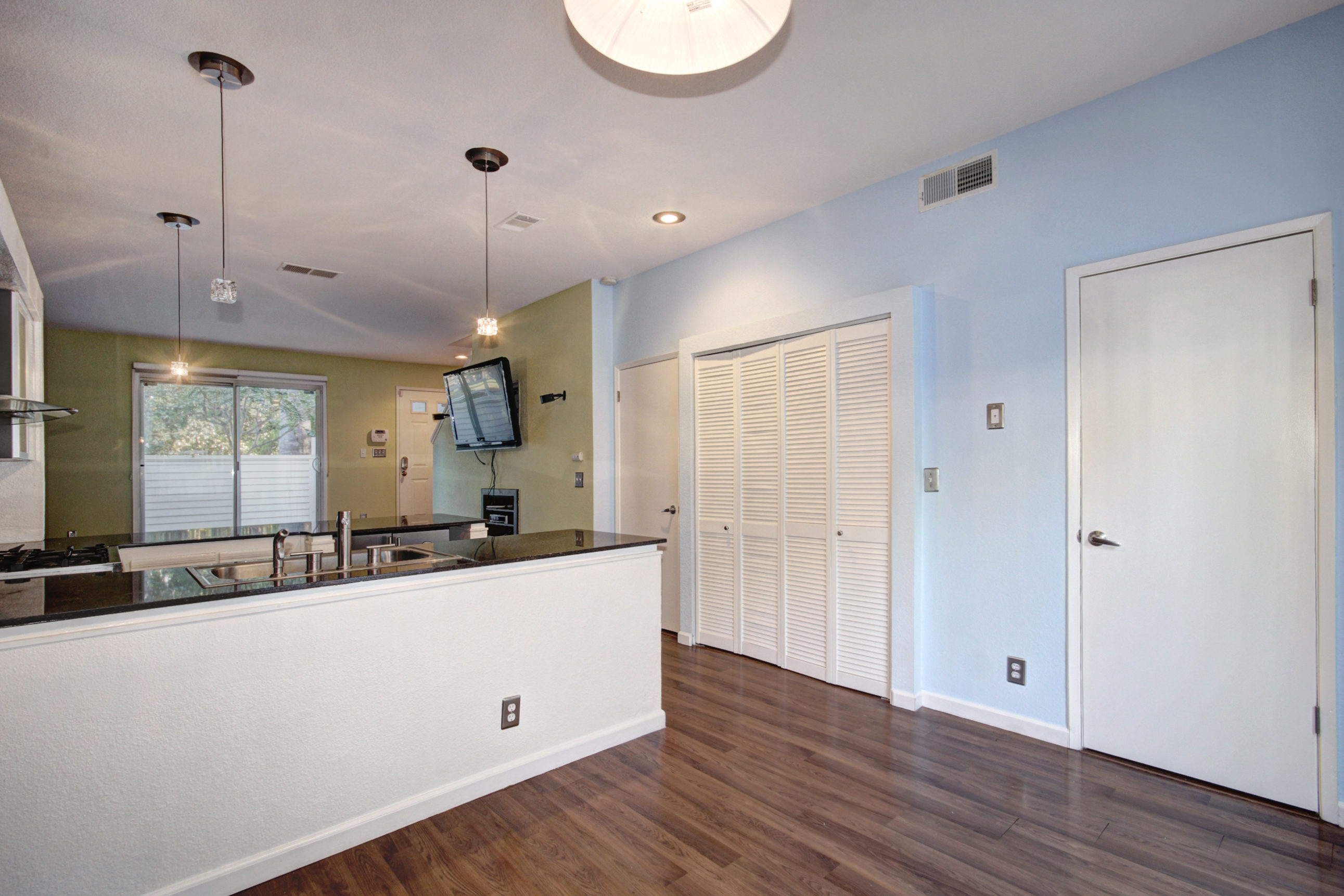 Dunnigan Realtors Downtown 2 Bedrooms, Condominium, Sold Listings, P Street, 1 Bathrooms, Listing ID 1124, Sacramento, Sacramento, California, United States, 95814,
