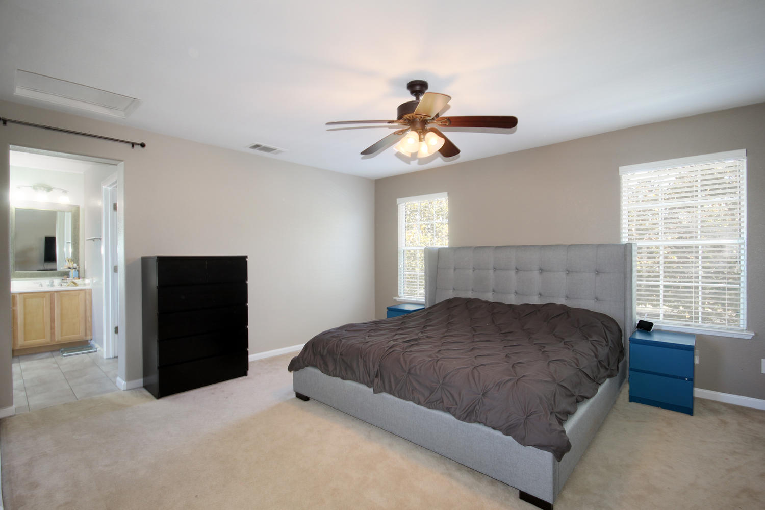 Dunnigan Realtors Elk Grove 4 Bedrooms, Single Family Home, Sold Listings, La Tonis Way, 2 Bathrooms, Listing ID 1144, Elk Grove, California, United States, 95758,
