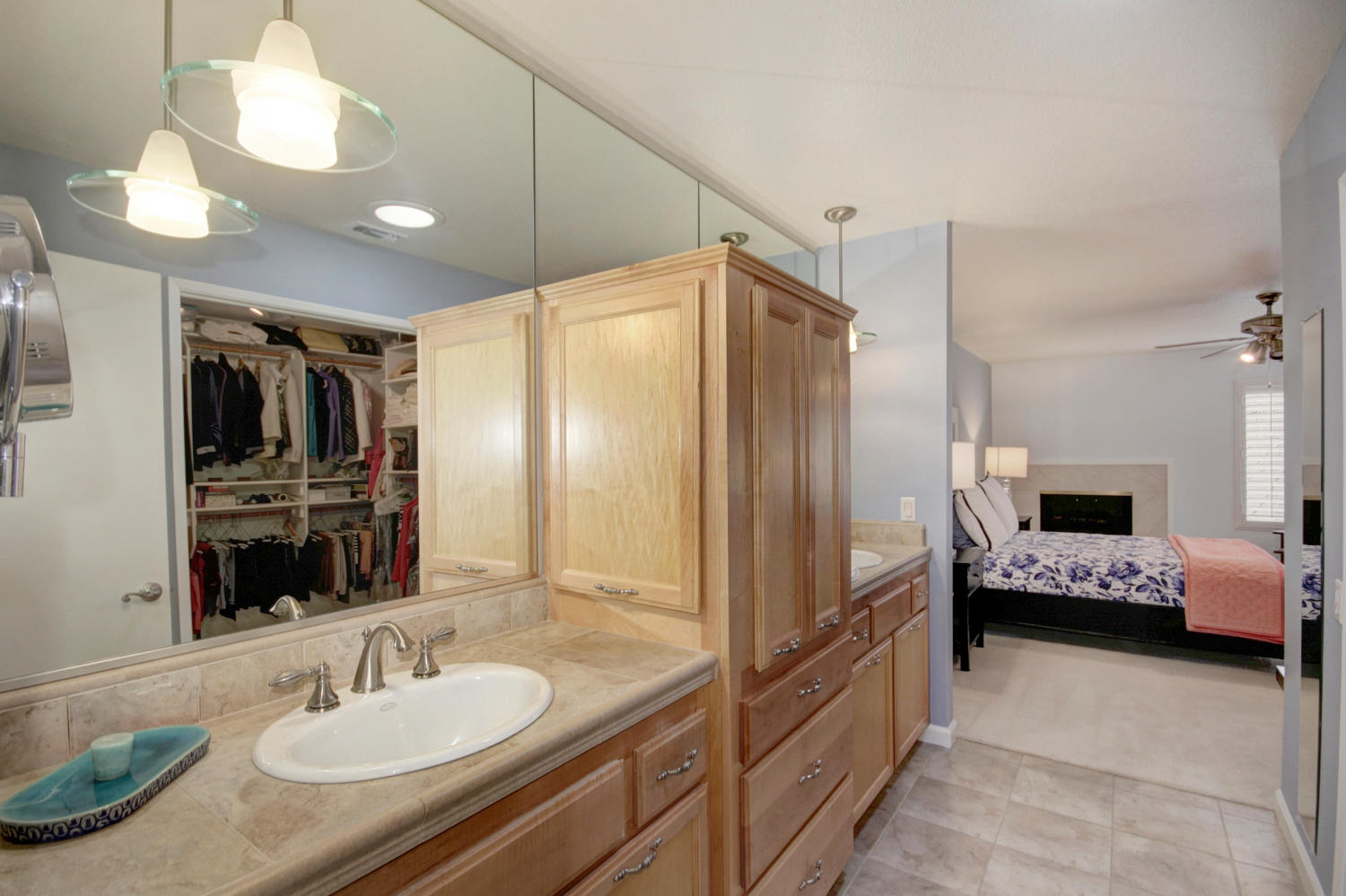 Dunnigan Realtors 2 Bedrooms, Condominium, Sold Listings, Dunbarton, 2 Bathrooms, Listing ID 1152, Sacramento, California, United States, 95825,