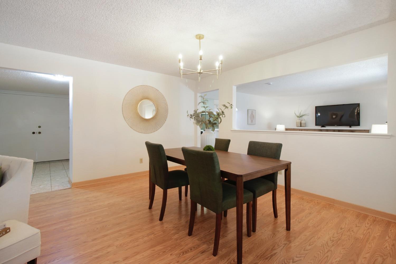 Dunnigan Realtors, Carmichael, 4033 Garfield Ave, Carmichael, California, United States 95608, 3 Bedrooms Bedrooms, ,2 BathroomsBathrooms,Single Family Home,Active Listings,Garfield Ave,1369