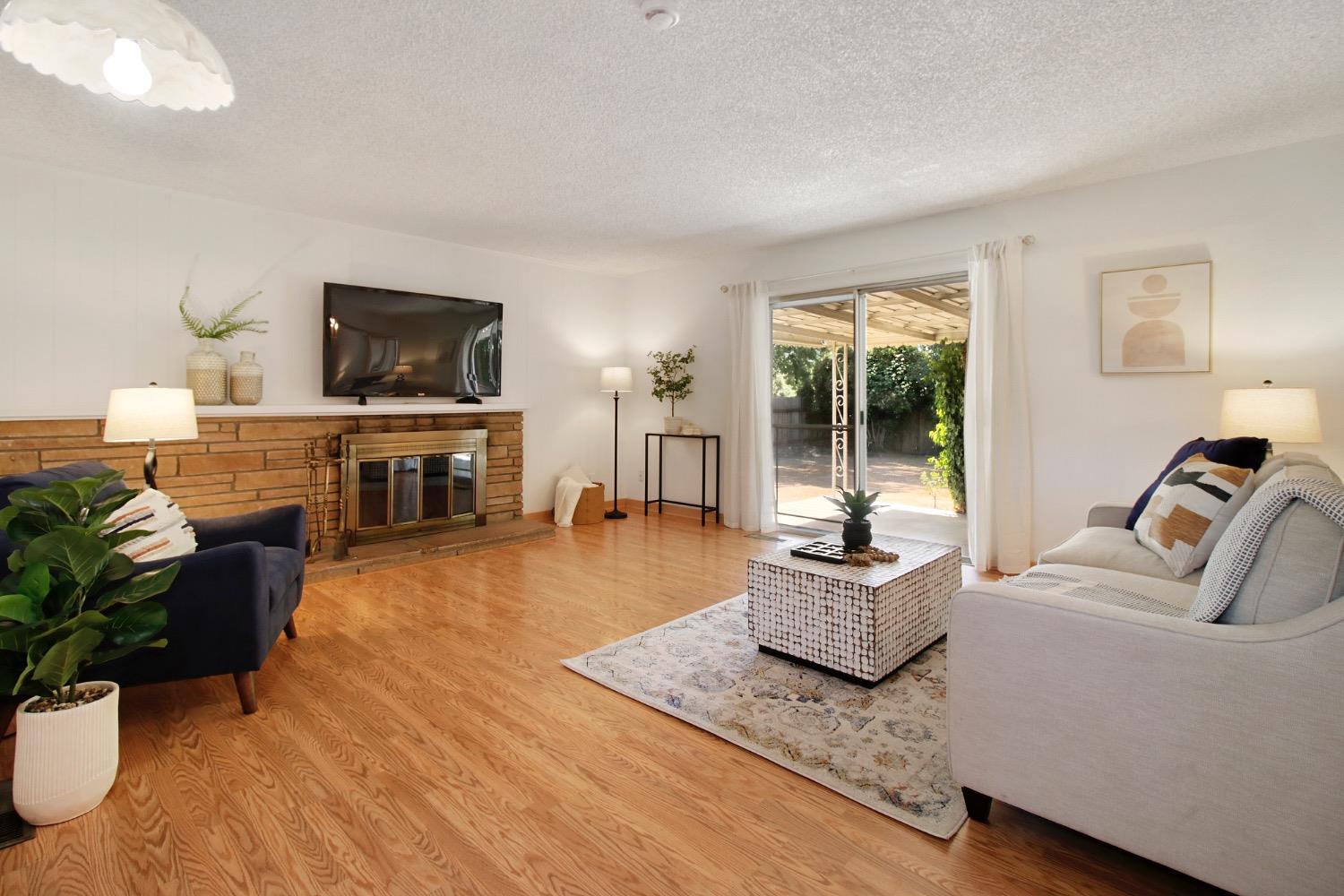Dunnigan Realtors, Carmichael, 4033 Garfield Ave, Carmichael, California, United States 95608, 3 Bedrooms Bedrooms, ,2 BathroomsBathrooms,Single Family Home,Active Listings,Garfield Ave,1369