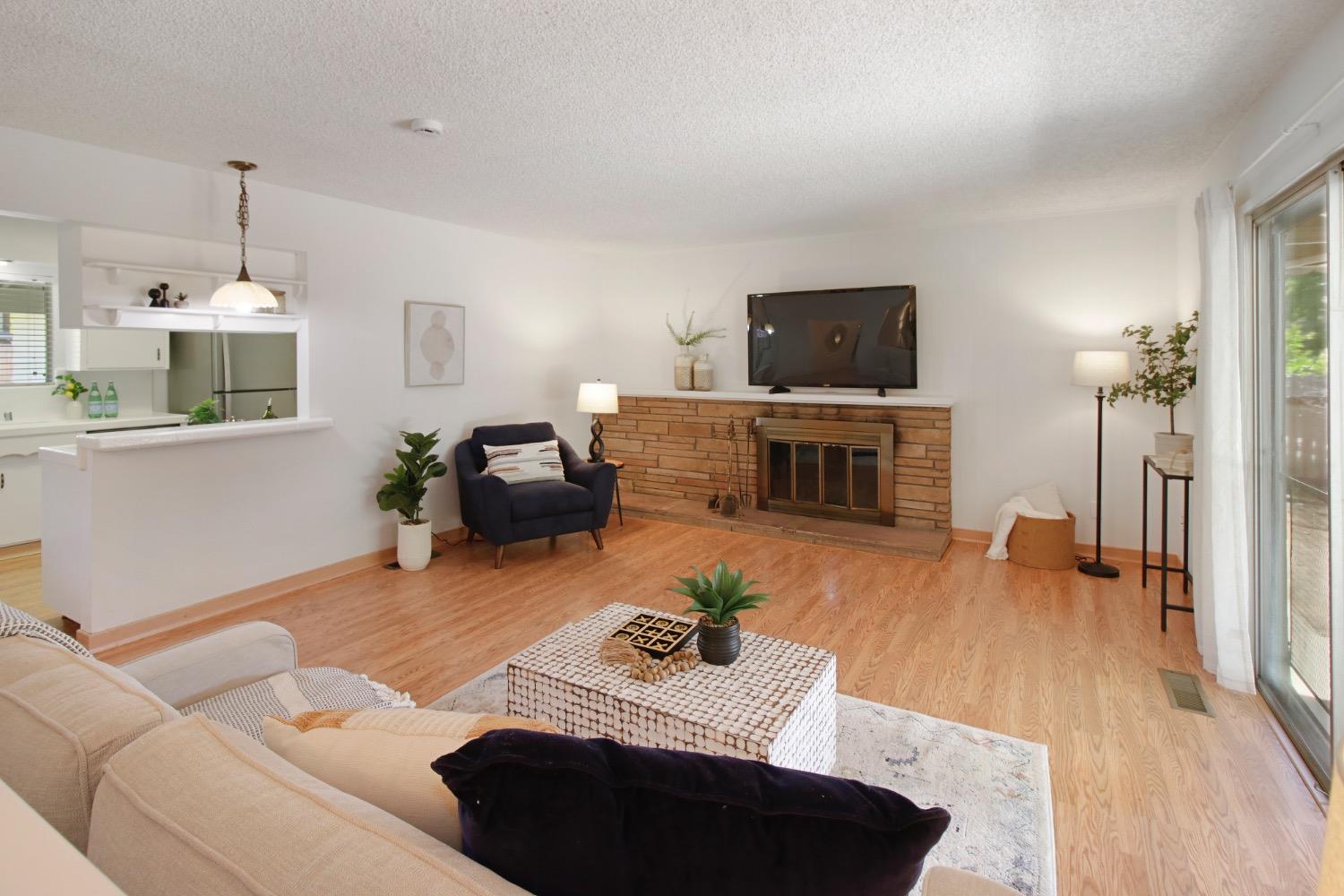 Dunnigan Realtors, Carmichael, 4033 Garfield Ave, Carmichael, California, United States 95608, 3 Bedrooms Bedrooms, ,2 BathroomsBathrooms,Single Family Home,Active Listings,Garfield Ave,1369