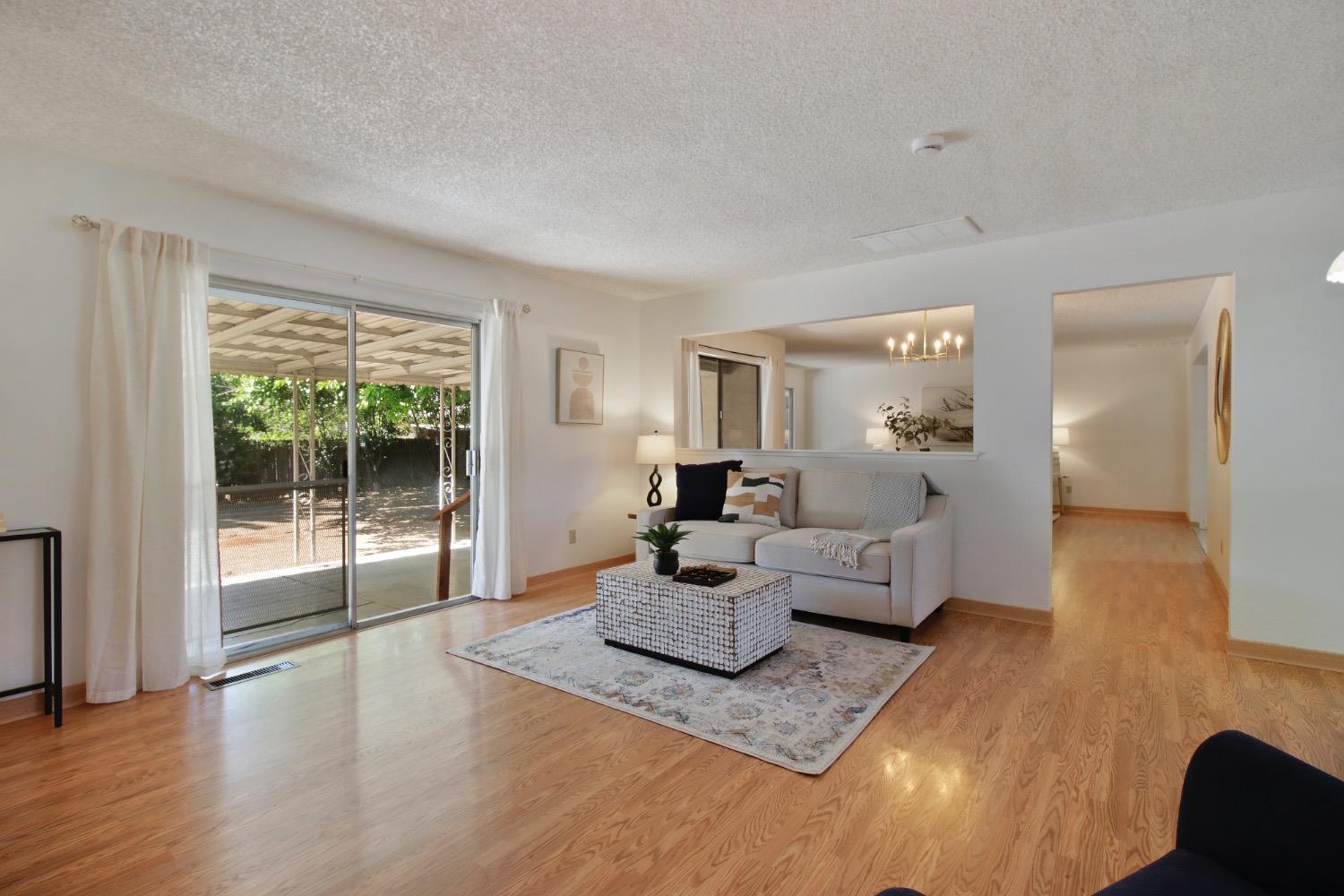 Dunnigan Realtors, Carmichael, 4033 Garfield Ave, Carmichael, California, United States 95608, 3 Bedrooms Bedrooms, ,2 BathroomsBathrooms,Single Family Home,Active Listings,Garfield Ave,1369