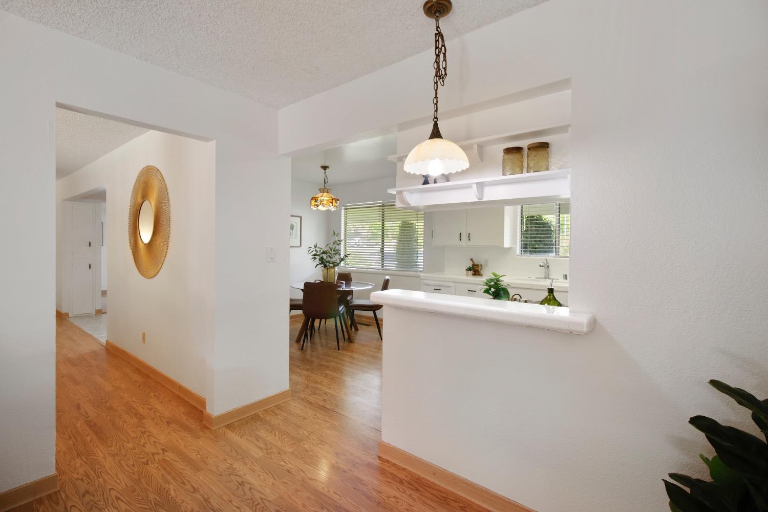 Dunnigan Realtors, Carmichael, 4033 Garfield Ave, Carmichael, California, United States 95608, 3 Bedrooms Bedrooms, ,2 BathroomsBathrooms,Single Family Home,Active Listings,Garfield Ave,1369