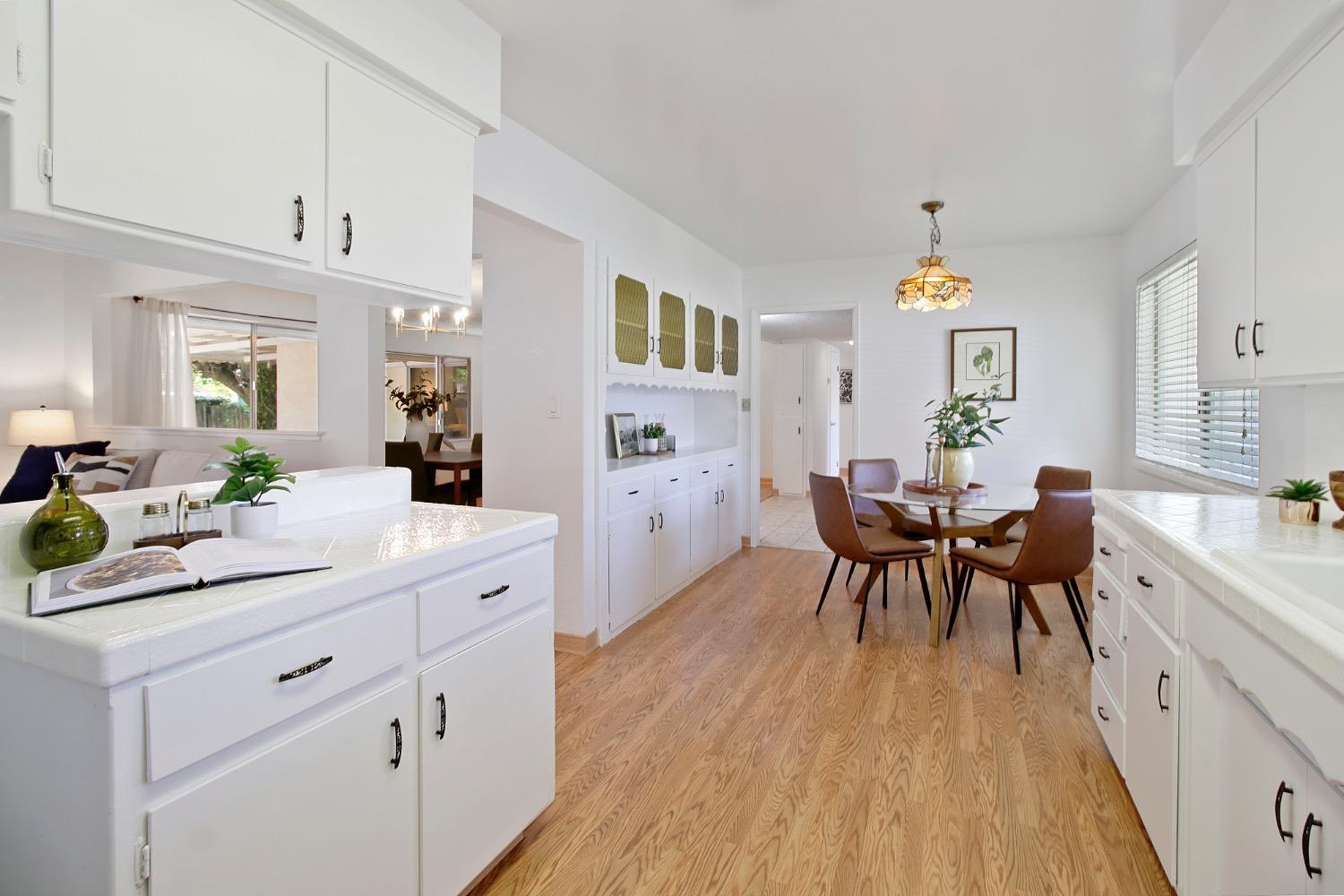 Dunnigan Realtors, Carmichael, 4033 Garfield Ave, Carmichael, California, United States 95608, 3 Bedrooms Bedrooms, ,2 BathroomsBathrooms,Single Family Home,Active Listings,Garfield Ave,1369