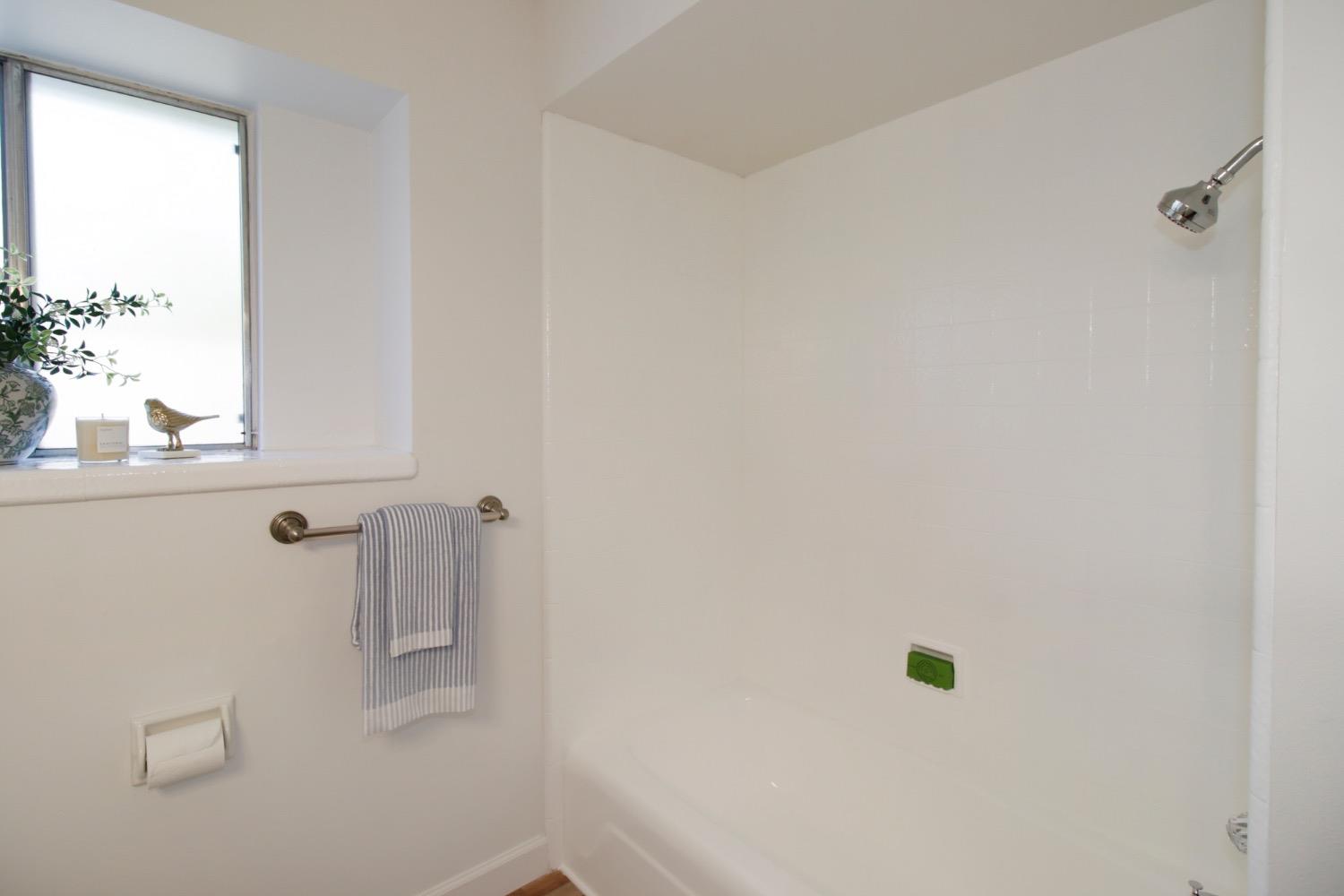 Dunnigan Realtors, Carmichael, 4033 Garfield Ave, Carmichael, California, United States 95608, 3 Bedrooms Bedrooms, ,2 BathroomsBathrooms,Single Family Home,Active Listings,Garfield Ave,1369