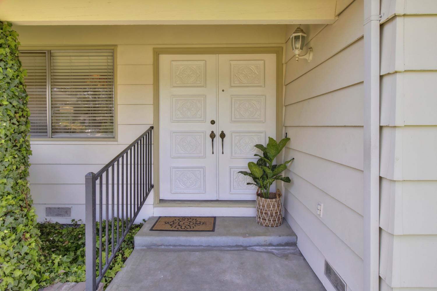 Dunnigan Realtors, Carmichael, 4033 Garfield Ave, Carmichael, California, United States 95608, 3 Bedrooms Bedrooms, ,2 BathroomsBathrooms,Single Family Home,Active Listings,Garfield Ave,1369