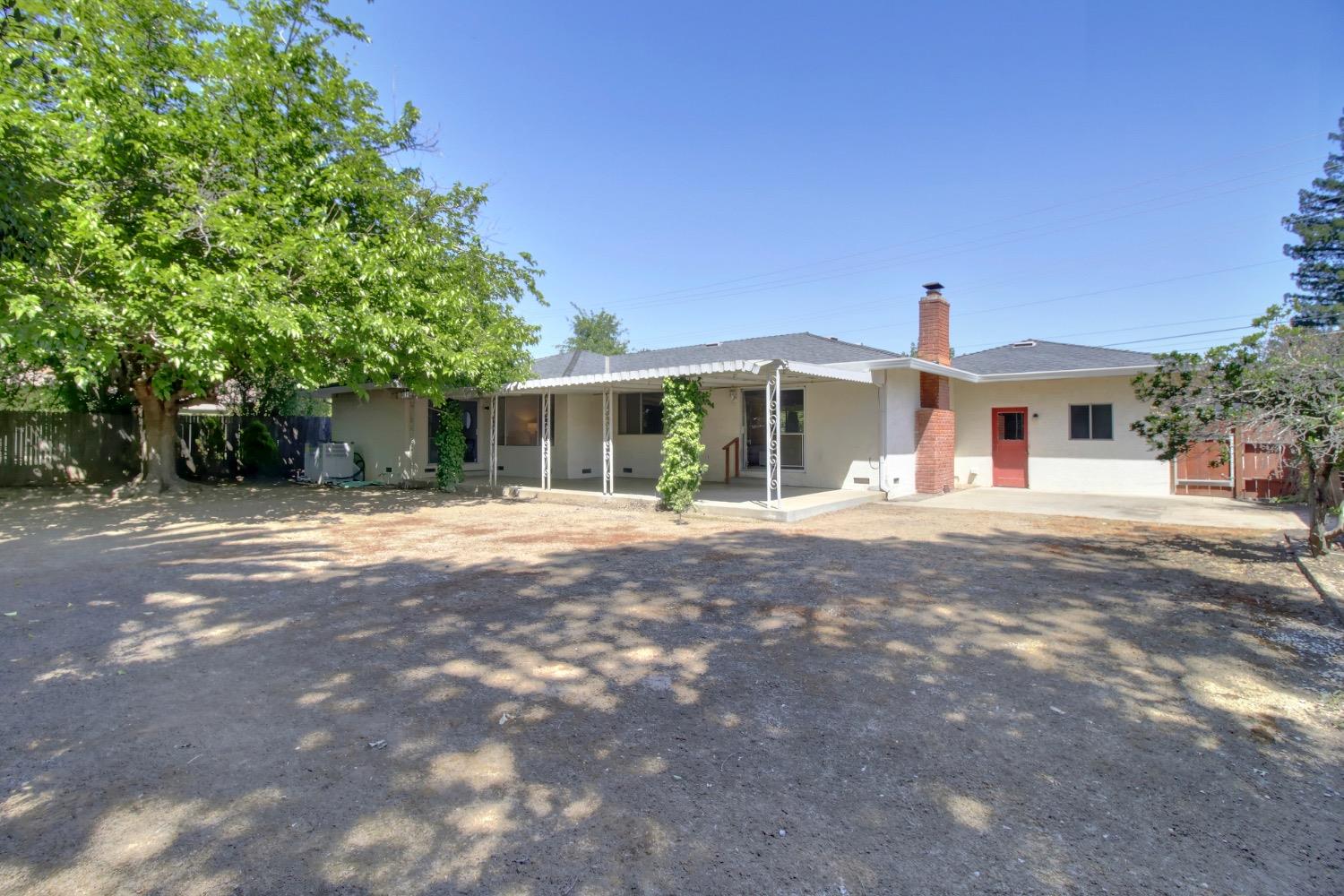 Dunnigan Realtors, Carmichael, 4033 Garfield Ave, Carmichael, California, United States 95608, 3 Bedrooms Bedrooms, ,2 BathroomsBathrooms,Single Family Home,Active Listings,Garfield Ave,1369