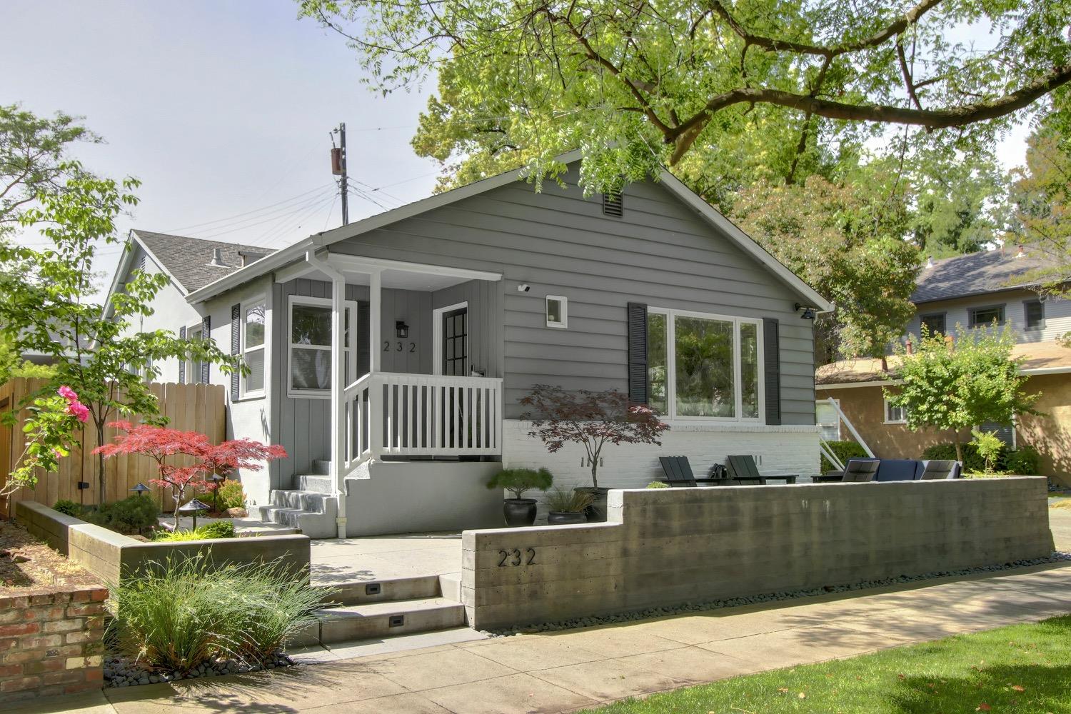East Sac, Dunnigan Realtors, 232 33rd St, Sacramento, California, United States 95816, 3 Bedrooms Bedrooms, ,2 BathroomsBathrooms,Single Family Home,Active Listings,33rd St,1370