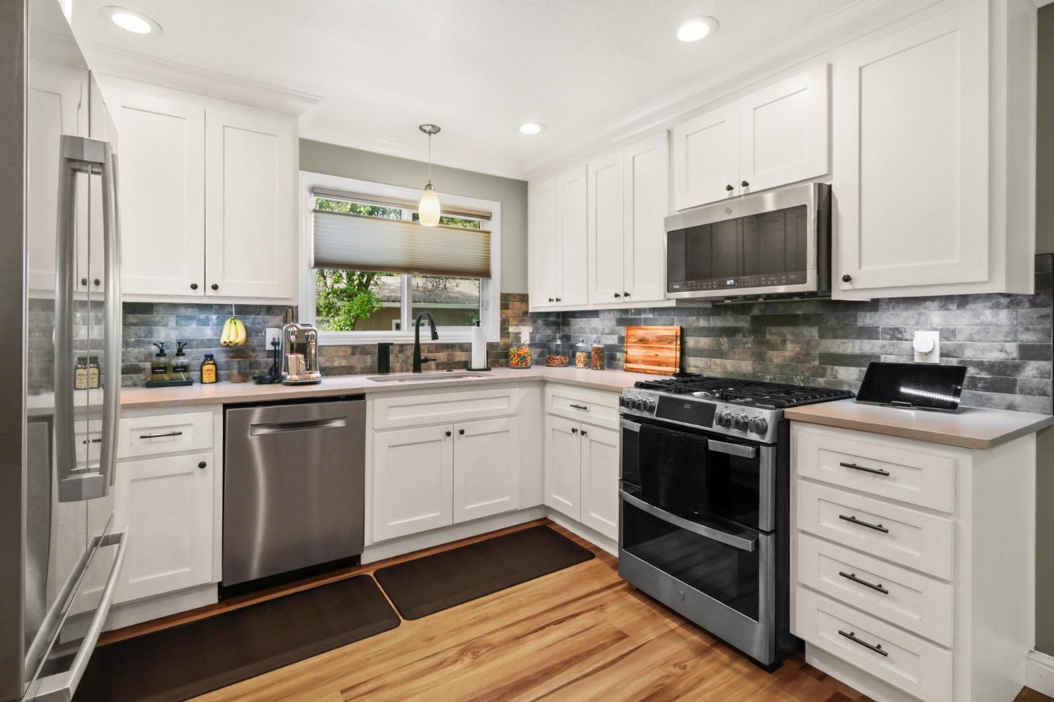 East Sac, Dunnigan Realtors, 232 33rd St, Sacramento, California, United States 95816, 3 Bedrooms Bedrooms, ,2 BathroomsBathrooms,Single Family Home,Active Listings,33rd St,1370