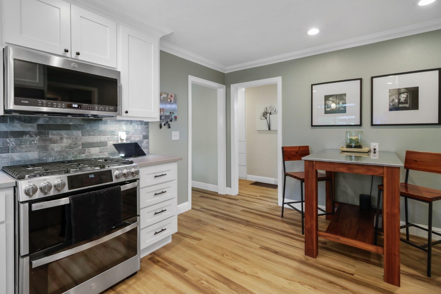 East Sac, Dunnigan Realtors, 232 33rd St, Sacramento, California, United States 95816, 3 Bedrooms Bedrooms, ,2 BathroomsBathrooms,Single Family Home,Active Listings,33rd St,1370