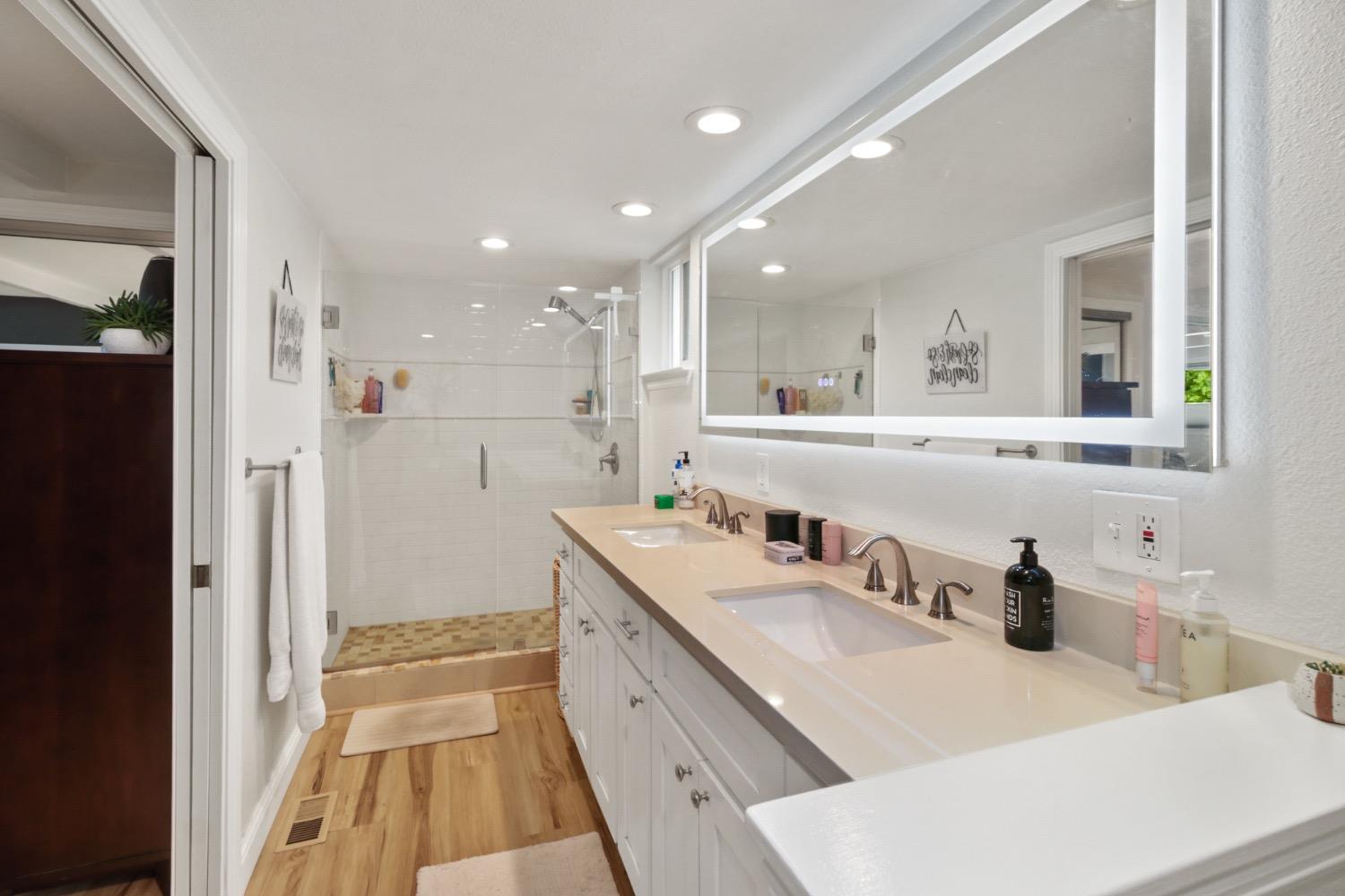 East Sac, Dunnigan Realtors, 232 33rd St, Sacramento, California, United States 95816, 3 Bedrooms Bedrooms, ,2 BathroomsBathrooms,Single Family Home,Active Listings,33rd St,1370