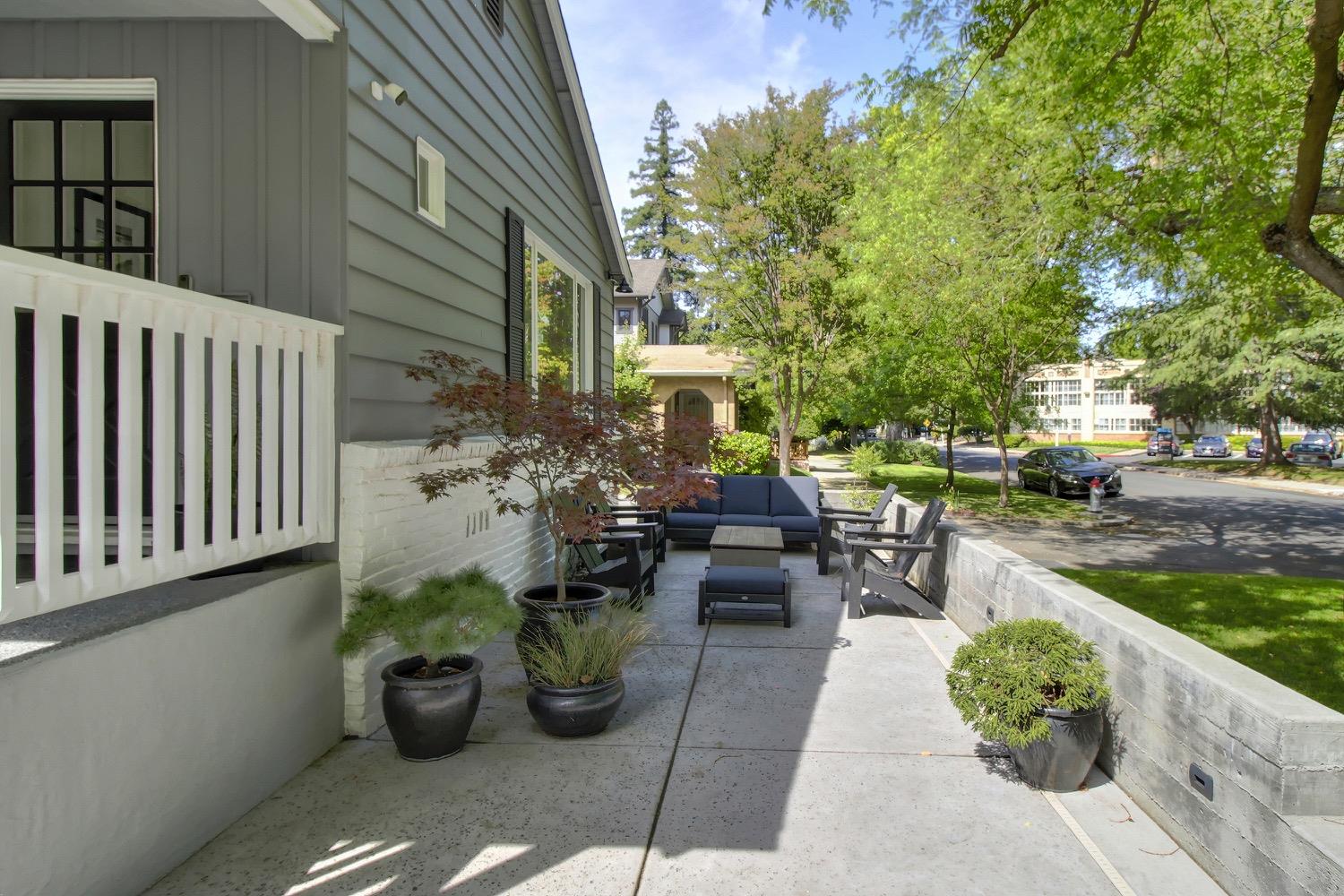 East Sac, Dunnigan Realtors, 232 33rd St, Sacramento, California, United States 95816, 3 Bedrooms Bedrooms, ,2 BathroomsBathrooms,Single Family Home,Active Listings,33rd St,1370
