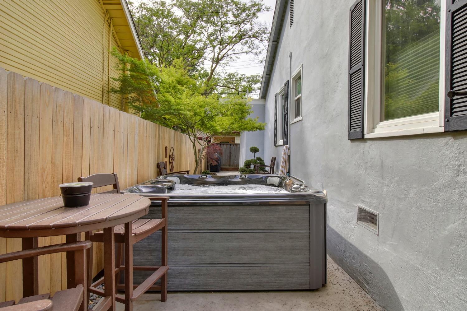 East Sac, Dunnigan Realtors, 232 33rd St, Sacramento, California, United States 95816, 3 Bedrooms Bedrooms, ,2 BathroomsBathrooms,Single Family Home,Active Listings,33rd St,1370