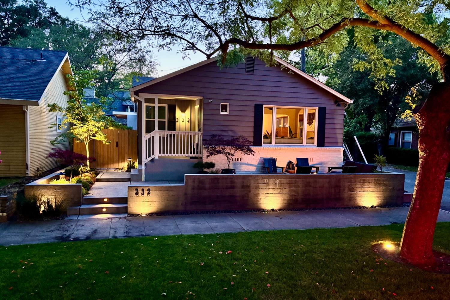 East Sac, Dunnigan Realtors, 232 33rd St, Sacramento, California, United States 95816, 3 Bedrooms Bedrooms, ,2 BathroomsBathrooms,Single Family Home,Active Listings,33rd St,1370