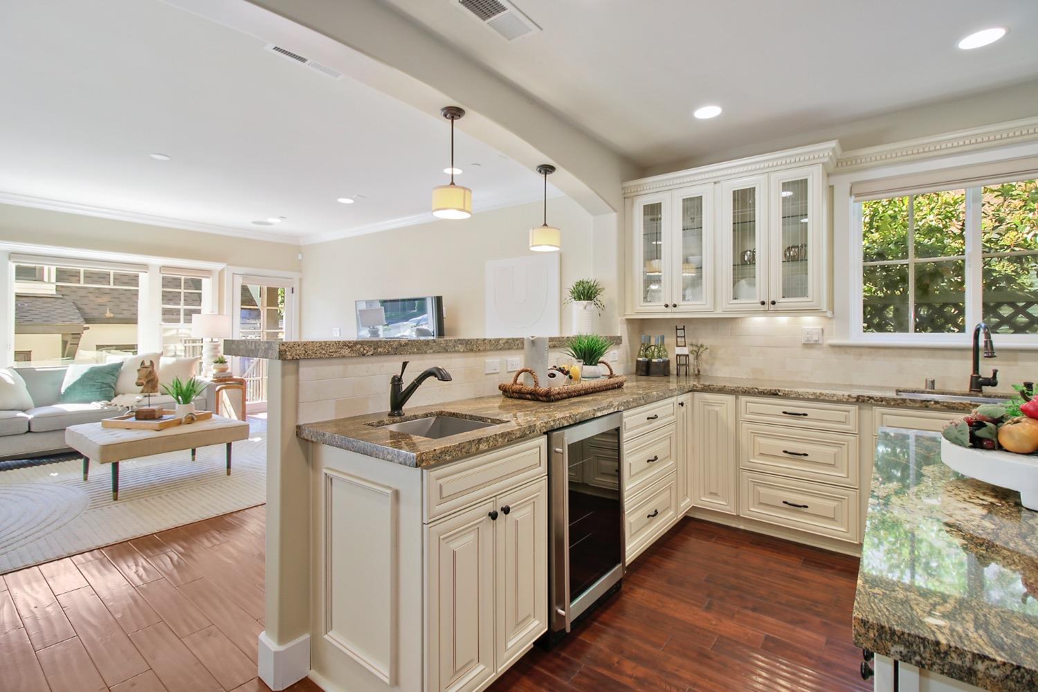 Dunnigan Realtors, East Sac, 3900 M Street, California, United States, 4 Bedrooms Bedrooms, ,3 BathroomsBathrooms,Single Family Home,Active Listings,M Street,1371