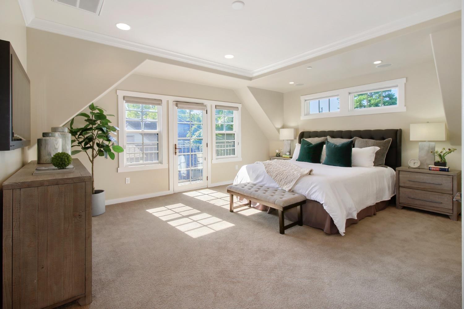 Dunnigan Realtors, East Sac, 3900 M Street, California, United States, 4 Bedrooms Bedrooms, ,3 BathroomsBathrooms,Single Family Home,Active Listings,M Street,1371