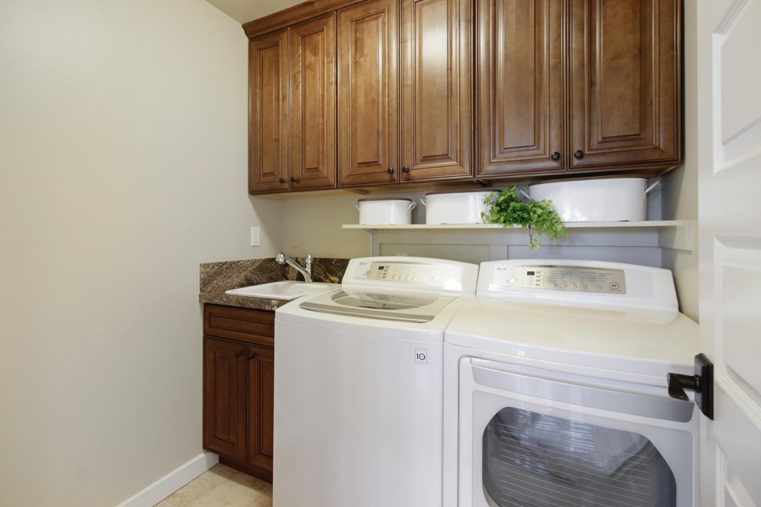 Dunnigan Realtors, East Sac, 3900 M Street, California, United States, 4 Bedrooms Bedrooms, ,3 BathroomsBathrooms,Single Family Home,Active Listings,M Street,1371