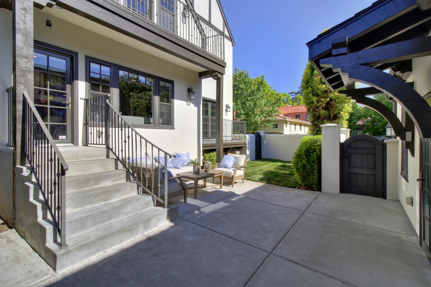 Dunnigan Realtors, East Sac, 3900 M Street, California, United States, 4 Bedrooms Bedrooms, ,3 BathroomsBathrooms,Single Family Home,Active Listings,M Street,1371