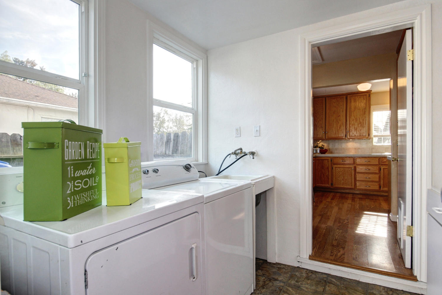 Dunnigan Realtors East Sac 3 Bedrooms, Single Family Home, Sold Listings, C Street, 1 Bathrooms, Listing ID 1089, Sacramento, Sacramento, California, United States, 95819,