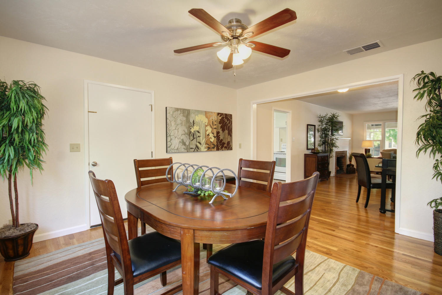 Dunnigan Realtors East Sac 3 Bedrooms, Single Family Home, Sold Listings, 63rd Street, 2 Bathrooms, Listing ID 1100, Sacramento, Sacramento, California, United States, 95819,