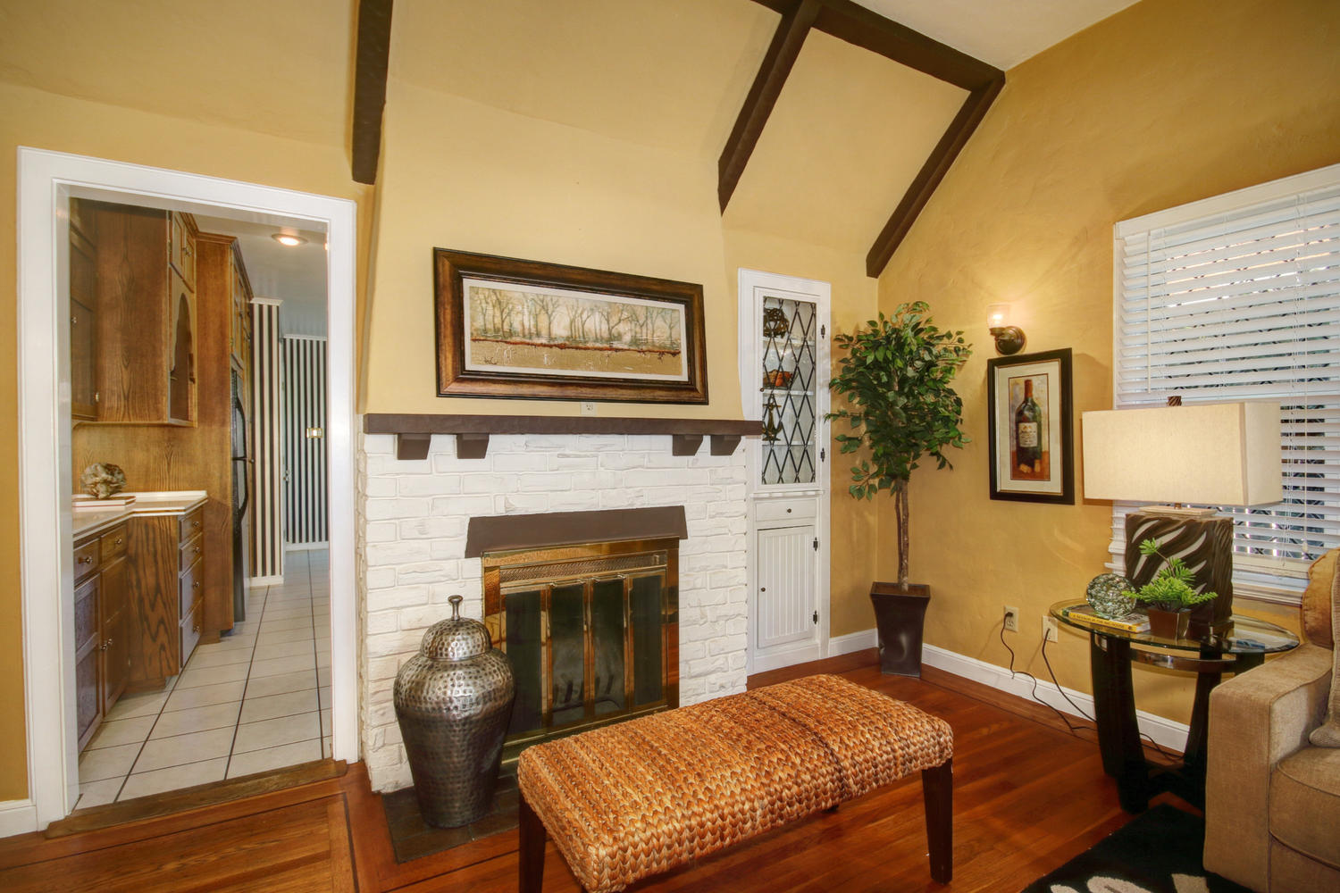 Dunnigan Realtors East Sac 2 Bedrooms, Single Family Home, Sold Listings, D Street, 1 Bathrooms, Listing ID 1102, Sacramento, Sacramento, California, United States, 95816,