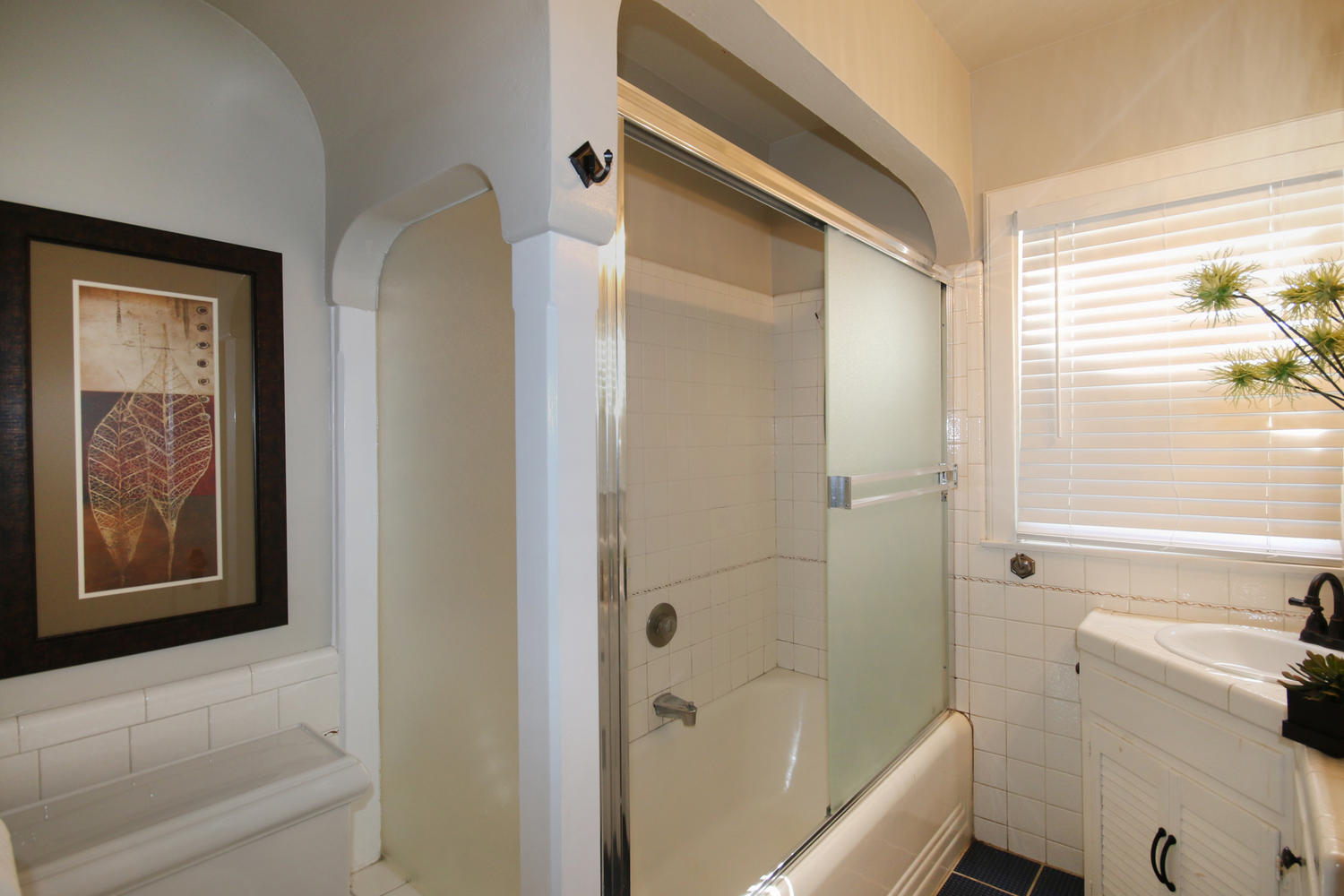 Dunnigan Realtors East Sac 2 Bedrooms, Single Family Home, Sold Listings, D Street, 1 Bathrooms, Listing ID 1102, Sacramento, Sacramento, California, United States, 95816,