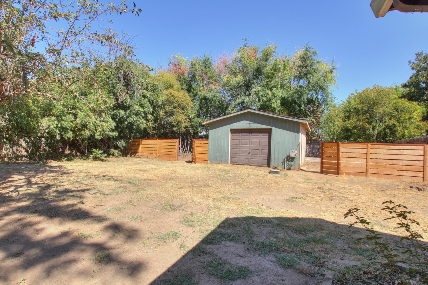 Dunnigan Realtors Tahoe Park 2 Bedrooms, Single Family Home, Sold Listings, 15th Ave, 2 Bathrooms, Listing ID 1103, Sacramento, Sacramento, California, United States, 95820,