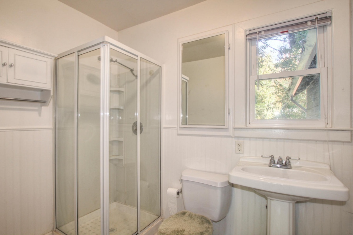 Dunnigan Realtors Tahoe Park 2 Bedrooms, Single Family Home, Sold Listings, 15th Ave, 2 Bathrooms, Listing ID 1103, Sacramento, Sacramento, California, United States, 95820,