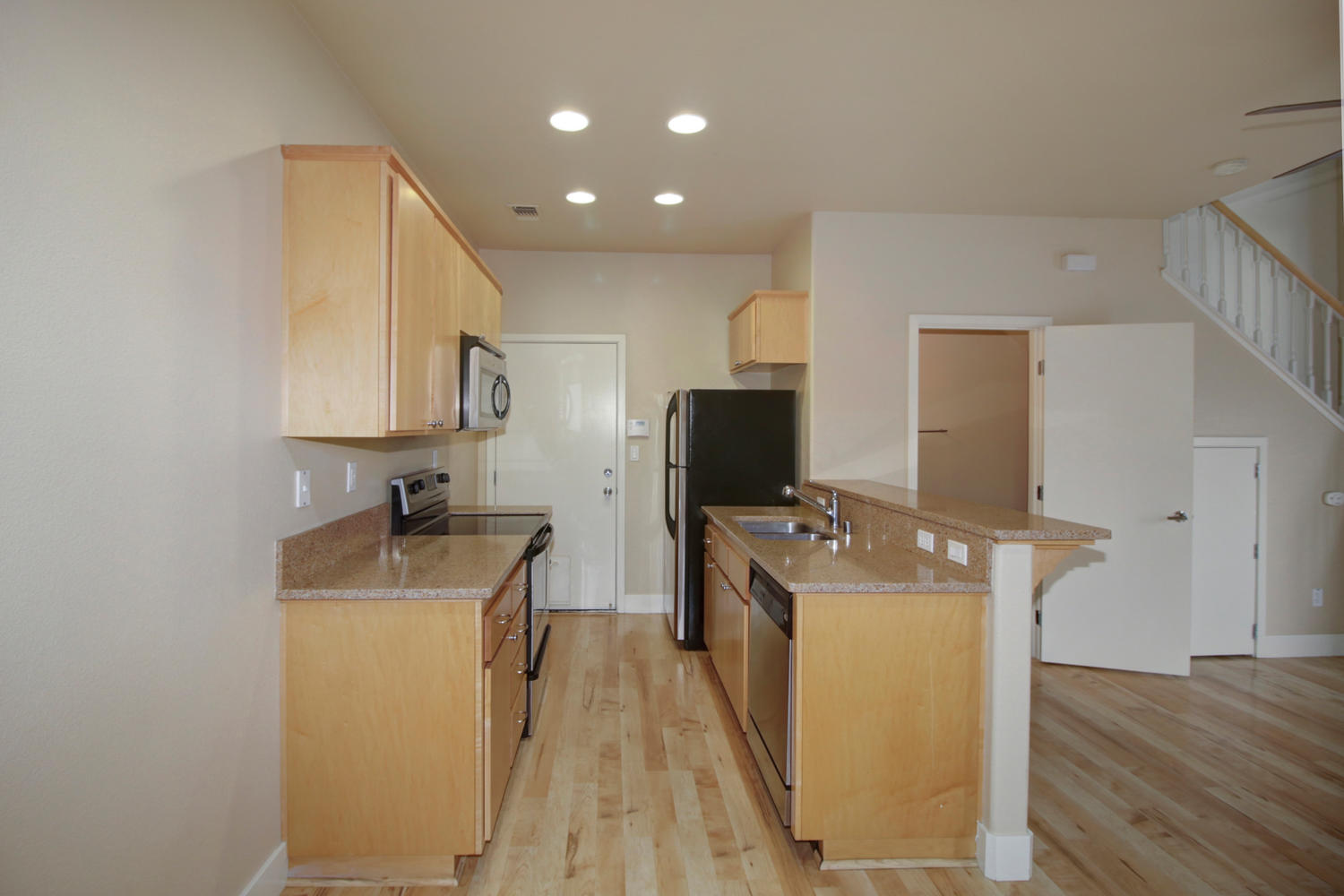 Dunnigan Realtors East Sac 2 Bedrooms, Single Family Home, Sold Listings, R Street, 2 Bathrooms, Listing ID 1151, Sacramento, Sacramento, California, United States, 95816,