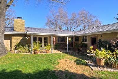 Dunnigan Realtors 4 Bedrooms, Single Family Home, Sold Listings, Saverien Drive, 3 Bathrooms, Listing ID 1012, Sacramento, Sacramento, California, United States, 95864,