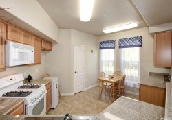 Dunnigan Realtors 2 Bedrooms, Condominium, Sold Listings, Riva Drive, 2 Bathrooms, Listing ID 1164, West Sacramento, Yolo, California, United States, 95691,