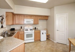 Dunnigan Realtors 2 Bedrooms, Condominium, Sold Listings, Riva Drive, 2 Bathrooms, Listing ID 1164, West Sacramento, Yolo, California, United States, 95691,