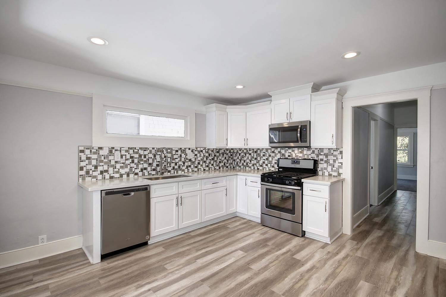 Dunnigan Realtors Midtown 1521 U St, Sacramento, California, United States 95818,8 Bedrooms Bedrooms,4 BathroomsBathrooms, Apartment, U St,1191