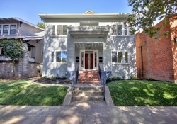 Dunnigan Realtors Midtown 1521 U St, Sacramento, California, United States 95818,8 Bedrooms Bedrooms,4 BathroomsBathrooms, Apartment, U St,1191