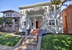 Dunnigan Realtors Midtown 1521 U St, Sacramento, California, United States 95818,8 Bedrooms Bedrooms,4 BathroomsBathrooms, Apartment, U St,1191