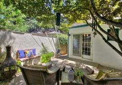 3535 D, Sacramento, California, United States 95816, 2 Bedrooms Bedrooms, ,1 BathroomBathrooms,Apartment,Sold Listings,D,1201