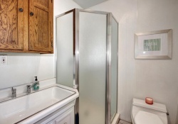 3535 D, Sacramento, California, United States 95816, 2 Bedrooms Bedrooms, ,1 BathroomBathrooms,Apartment,Sold Listings,D,1201