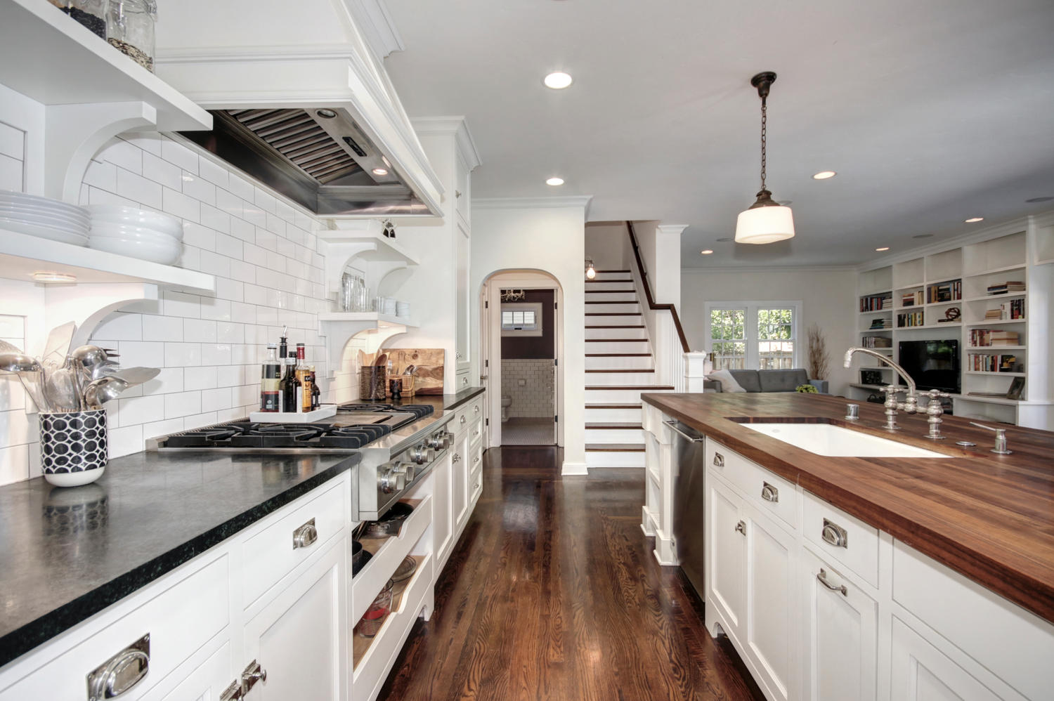 Dunnigan Realtors East Sac 320 37th St, Sacramento, California, United States 95816, 4 Bedrooms Bedrooms, ,2 BathroomsBathrooms,Single Family Home,Active Listings,37th St,1206