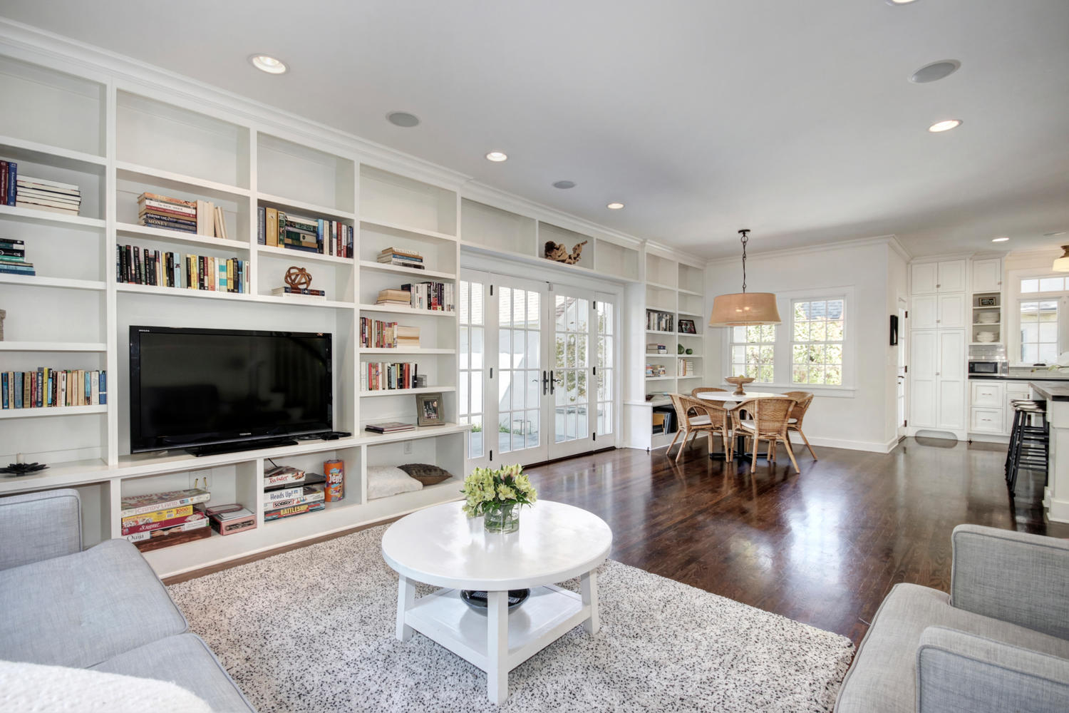 Dunnigan Realtors East Sac 320 37th St, Sacramento, California, United States 95816, 4 Bedrooms Bedrooms, ,2 BathroomsBathrooms,Single Family Home,Active Listings,37th St,1206