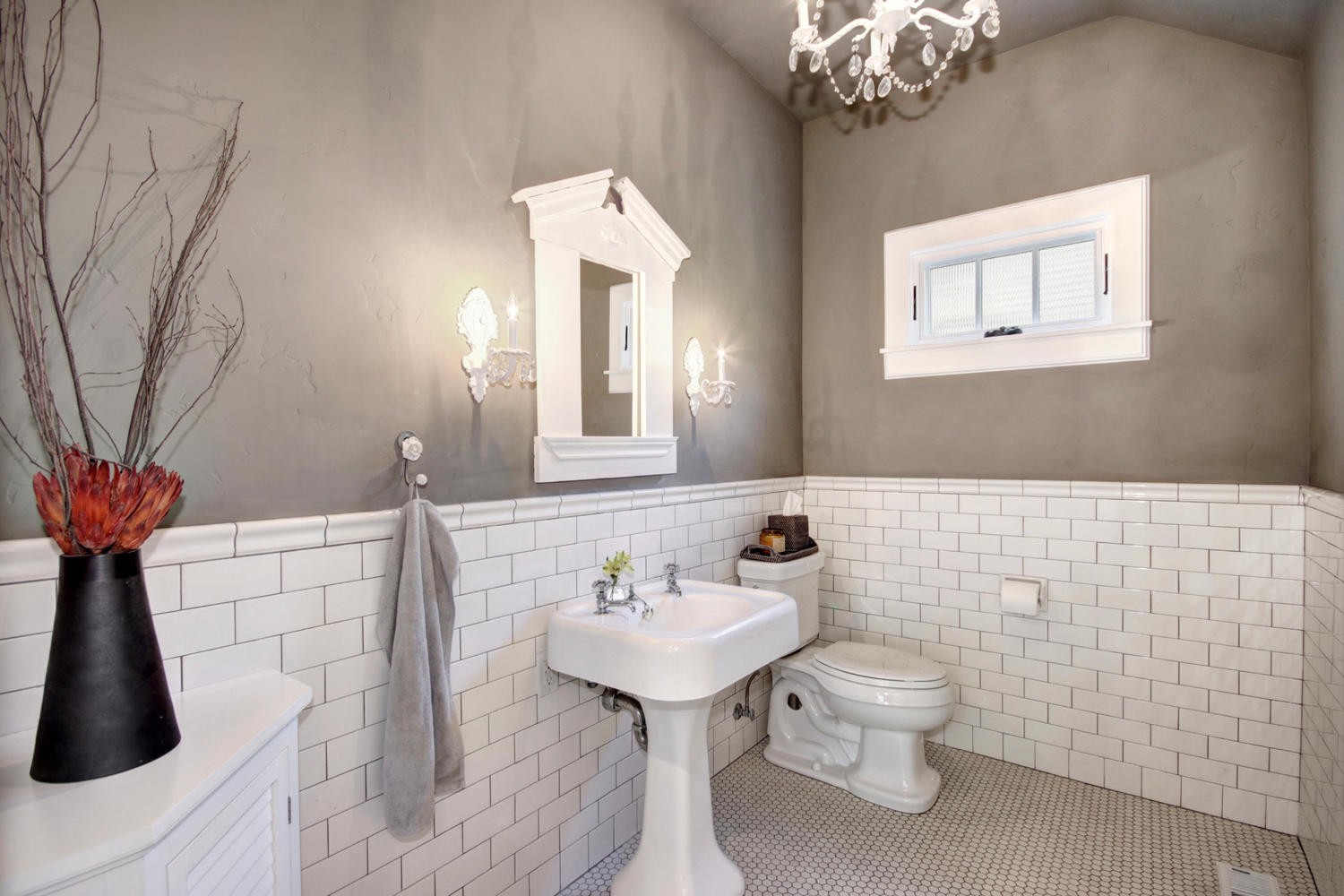 Dunnigan Realtors East Sac 320 37th St, Sacramento, California, United States 95816, 4 Bedrooms Bedrooms, ,2 BathroomsBathrooms,Single Family Home,Active Listings,37th St,1206