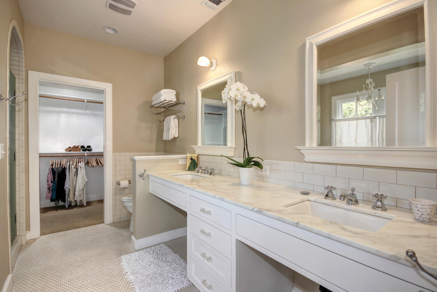 Dunnigan Realtors East Sac 320 37th St, Sacramento, California, United States 95816, 4 Bedrooms Bedrooms, ,2 BathroomsBathrooms,Single Family Home,Active Listings,37th St,1206