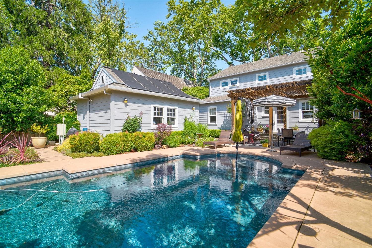 Dunnigan Realtors, McKinley Park, 3710 McKinley Blvd, Sacramento, California, United States 95816, 4 Bedrooms Bedrooms, ,2 BathroomsBathrooms,Single Family Home,Sold Listings,McKinley Blvd,1229