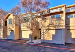 Dunnigan Realtors, Downtown, 912 Q Street, Sacramento, Sacramento, California, United States 95811, 2 Bedrooms Bedrooms, ,1 BathroomBathrooms,Condominium,Active Listings,Q Street,1241