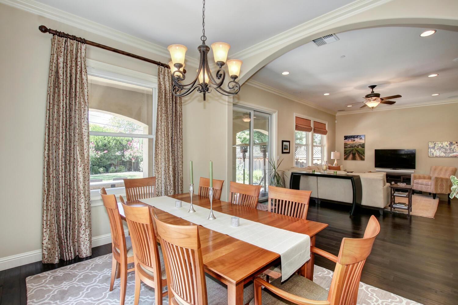 Dunnigan Realtors, East Sac, 1344 39th, Sacramento, Sacramento, California, United States 95816, 5 Bedrooms Bedrooms, ,3 BathroomsBathrooms,Single Family Home,Sold Listings,39th,1301
