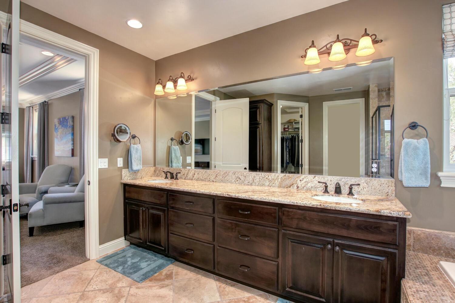 Dunnigan Realtors, East Sac, 1344 39th, Sacramento, Sacramento, California, United States 95816, 5 Bedrooms Bedrooms, ,3 BathroomsBathrooms,Single Family Home,Sold Listings,39th,1301