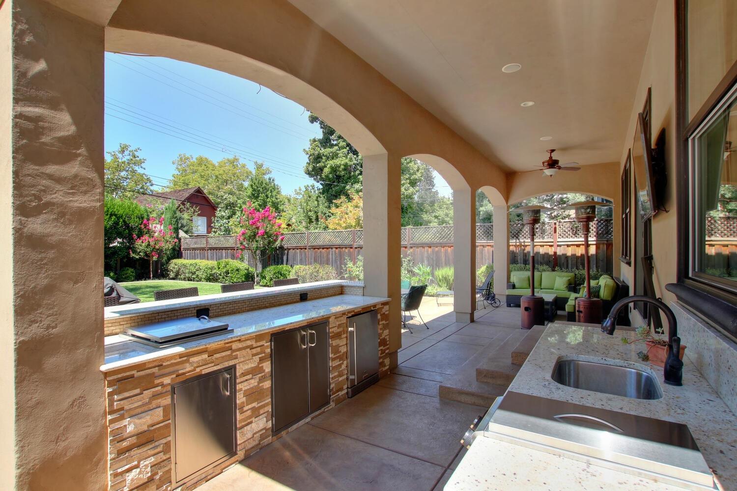 Dunnigan Realtors, East Sac, 1344 39th, Sacramento, Sacramento, California, United States 95816, 5 Bedrooms Bedrooms, ,3 BathroomsBathrooms,Single Family Home,Sold Listings,39th,1301
