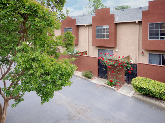 Dunnigan Realtors Downtown 2 Bedrooms, Condominium, Sold Listings, Q Street, 1 Bathrooms, Listing ID 1029, Sacramento, Sacramento, California, United States, 95811,