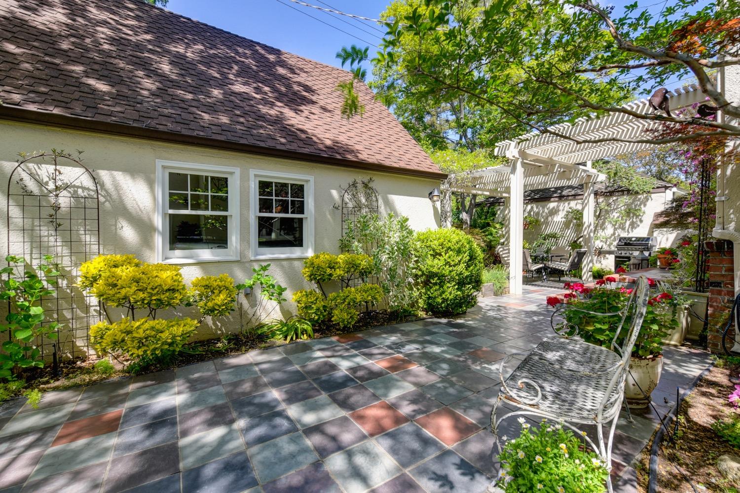 Dunnigan, Realtors, Curtis Park, 26th St 2954, Sacramento, California, United States 95818, 3 Bedrooms Bedrooms, ,2 BathroomsBathrooms,Single Family Home,Sold Listings,2954,1313